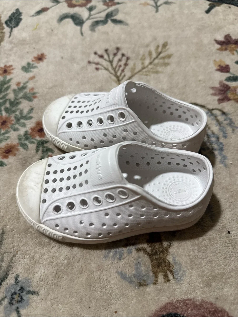 Native Kids White Slip-On Breathable Water Shoes 5C
